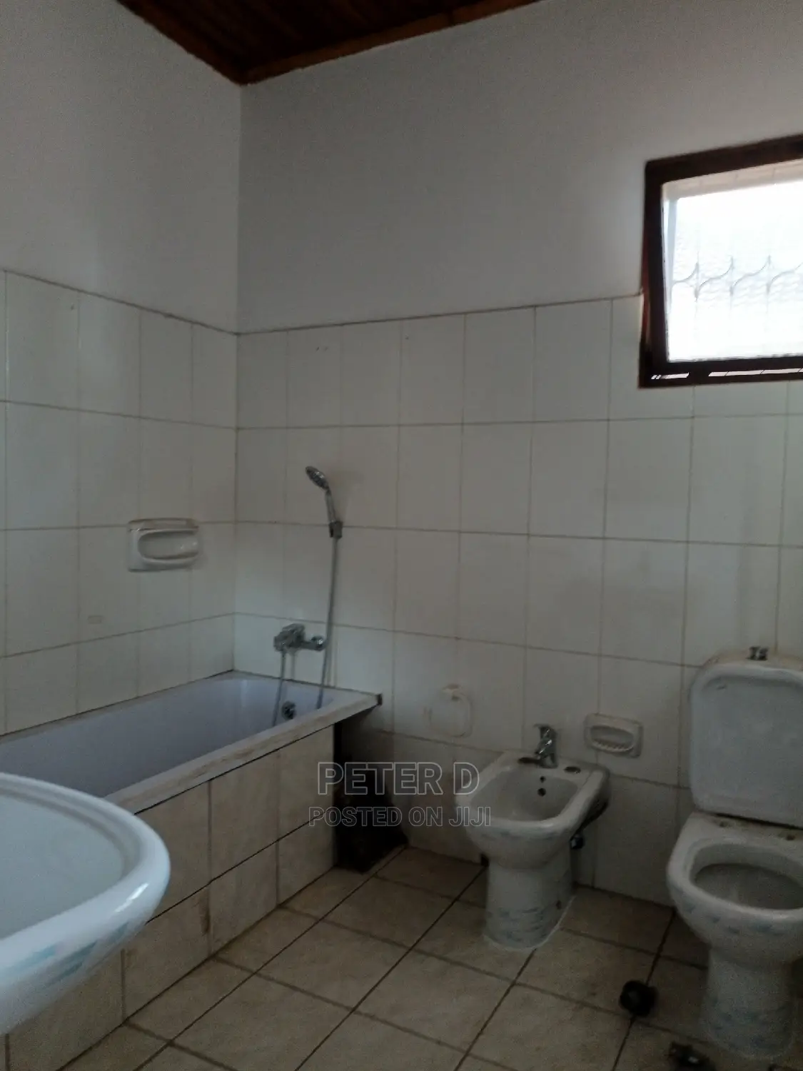 5bdrm House in Mikocheni for Rent
