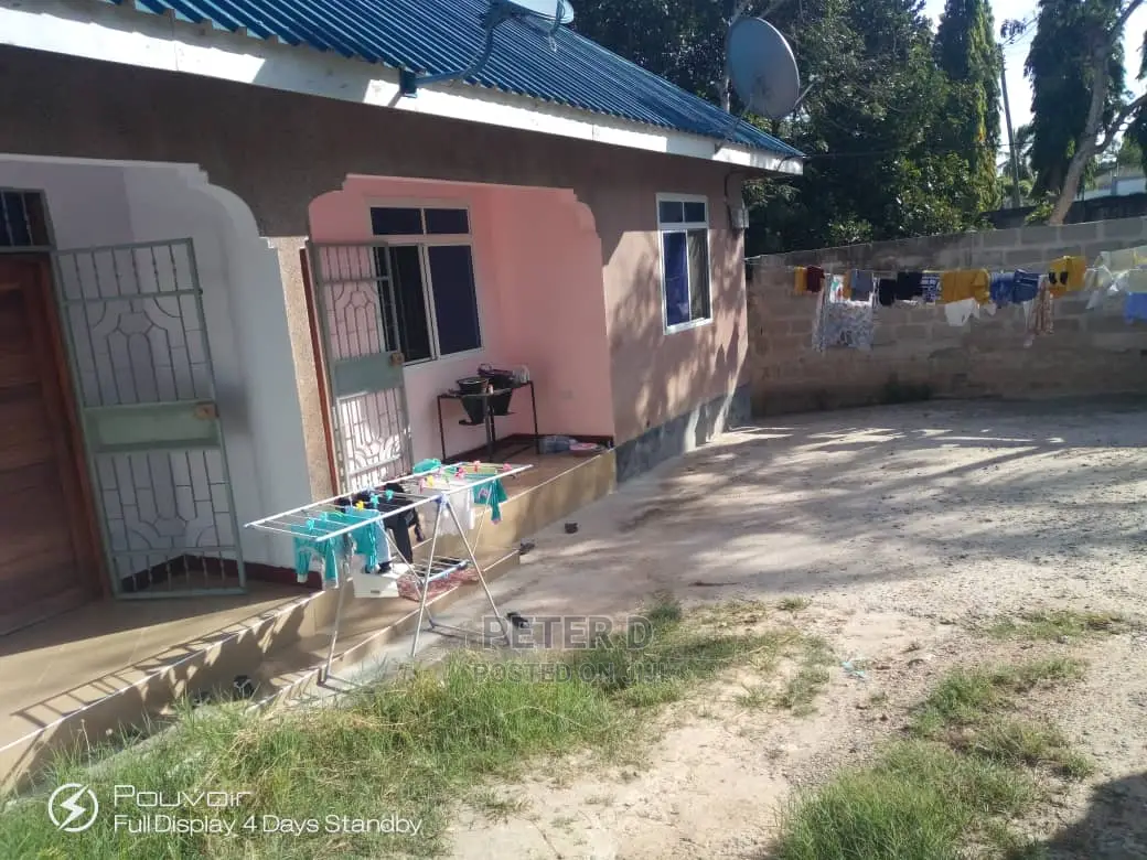 2bdrm Apartment in Kimara for Rent