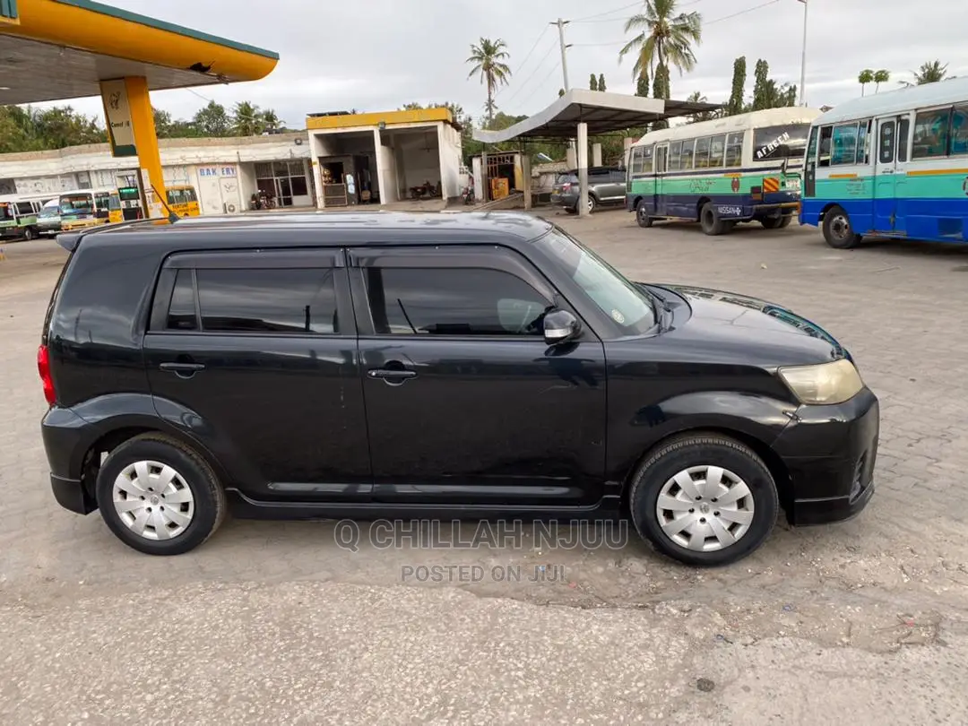 Toyota Corolla Rumion 2008 Black
