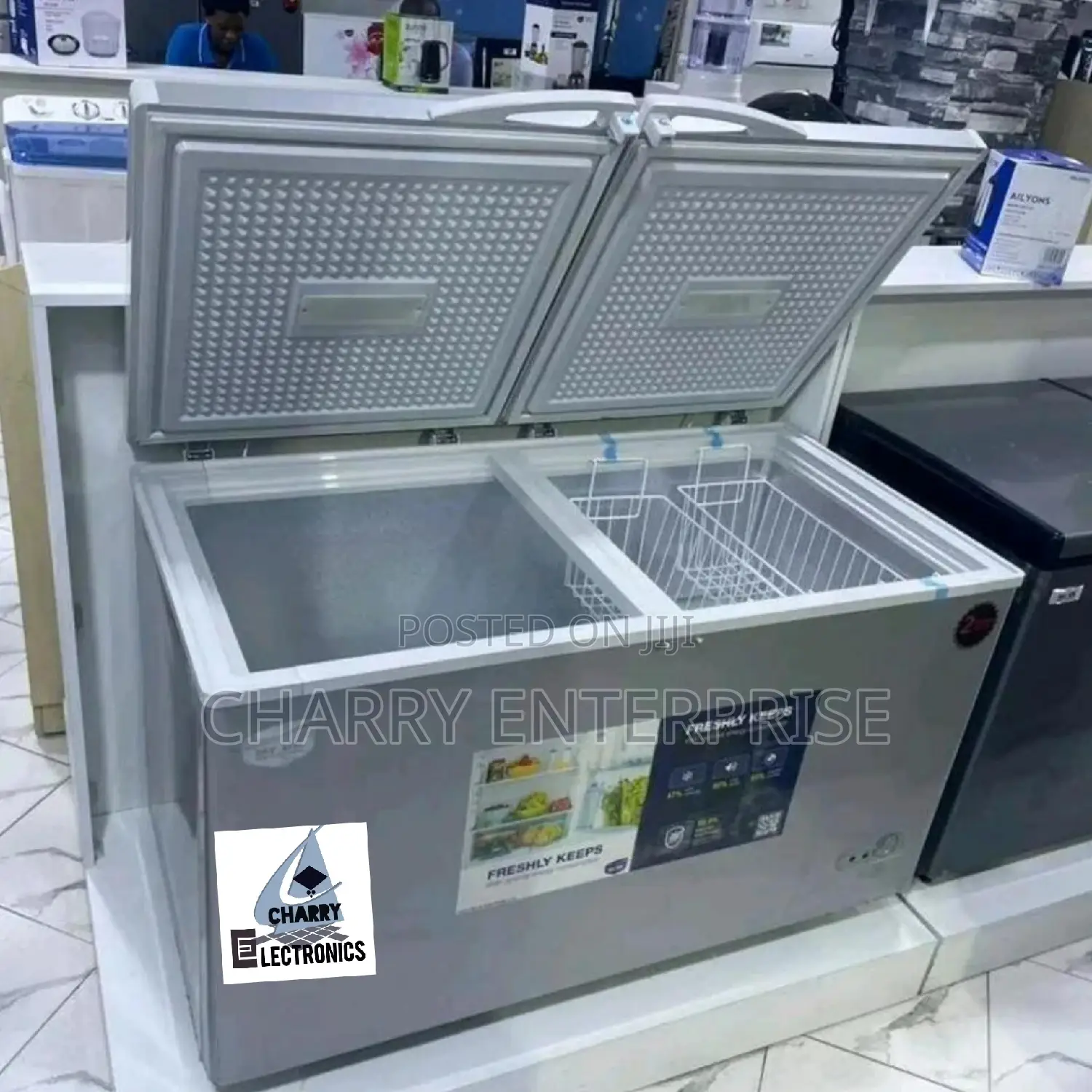 UK Freezer Model:- Uk 225Liters:- 450 L