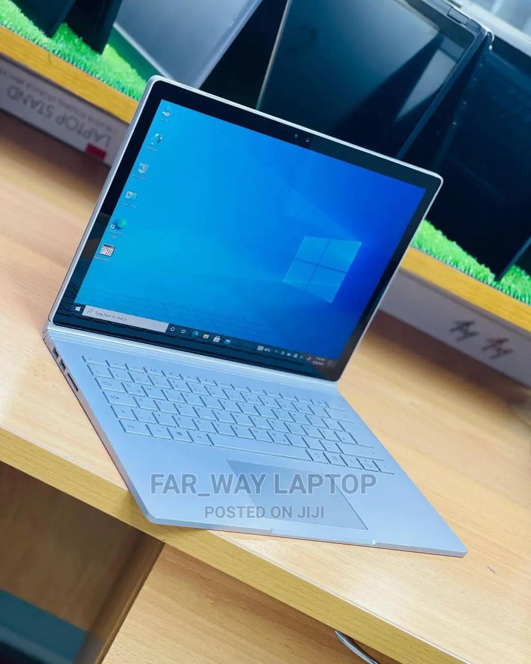 New Laptop Microsoft Surface Book 8GB Intel Core I5 SSD 256GB