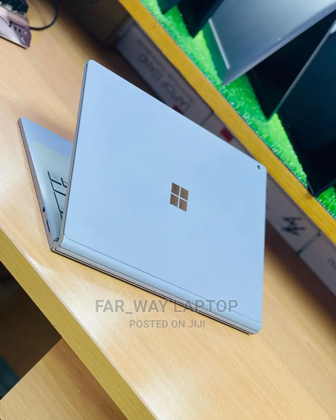 New Laptop Microsoft Surface Book 8GB Intel Core I5 SSD 256GB