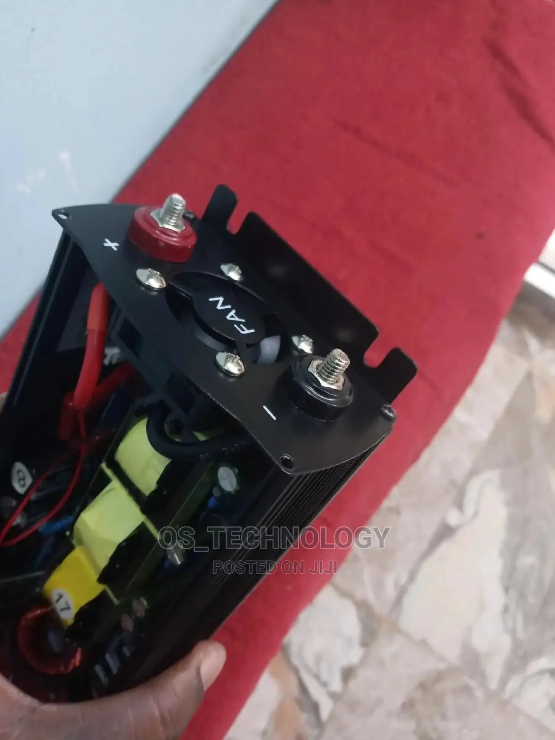 New Pure Sine Wave 2000W 220V 50hz Power Inverter