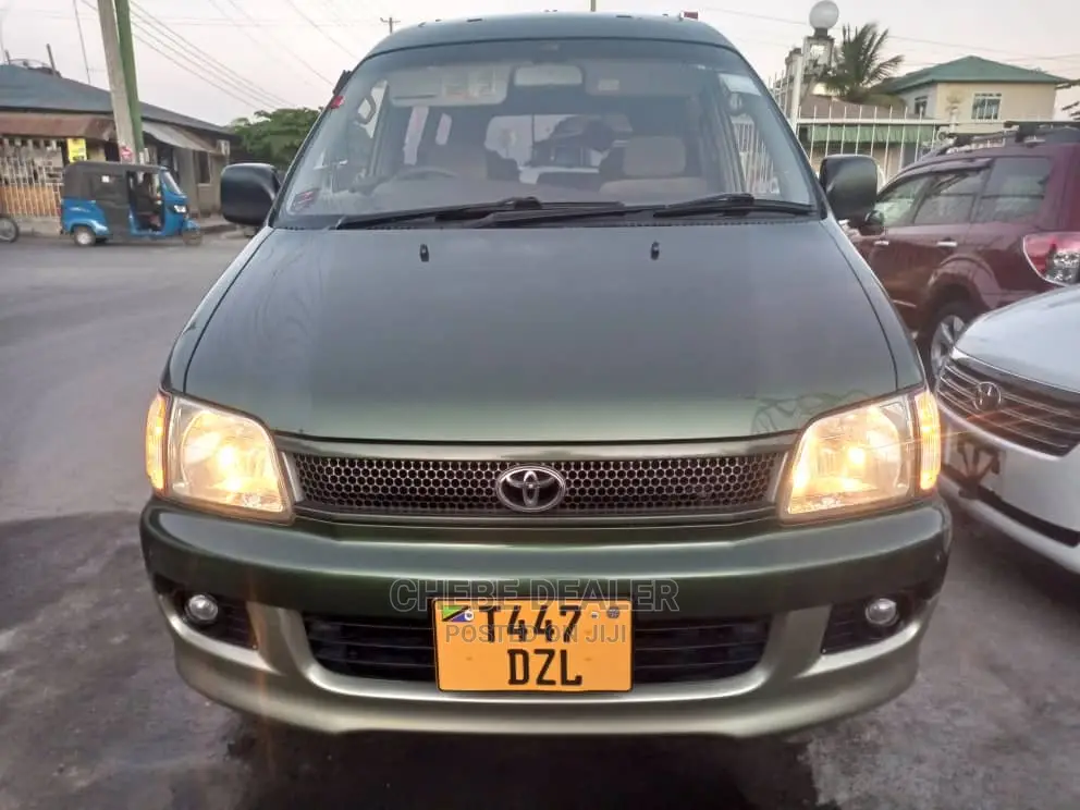 Toyota Noah 2.0 AWD (8 Seater) 2001 Green