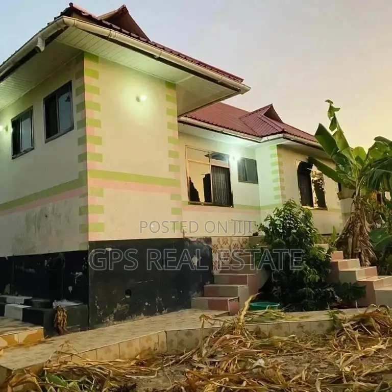 6bdrm House in Mbezi Kibwegere, Kinondoni for Sale