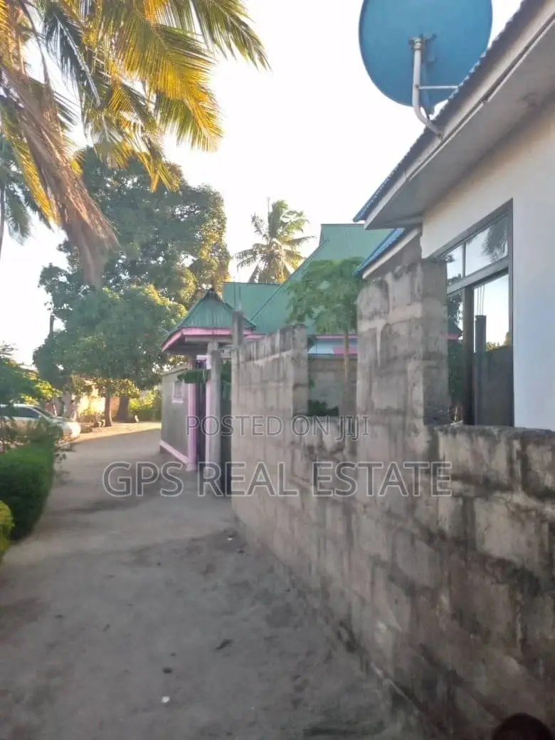 3bdrm House in Chamazi Magengeni for Sale