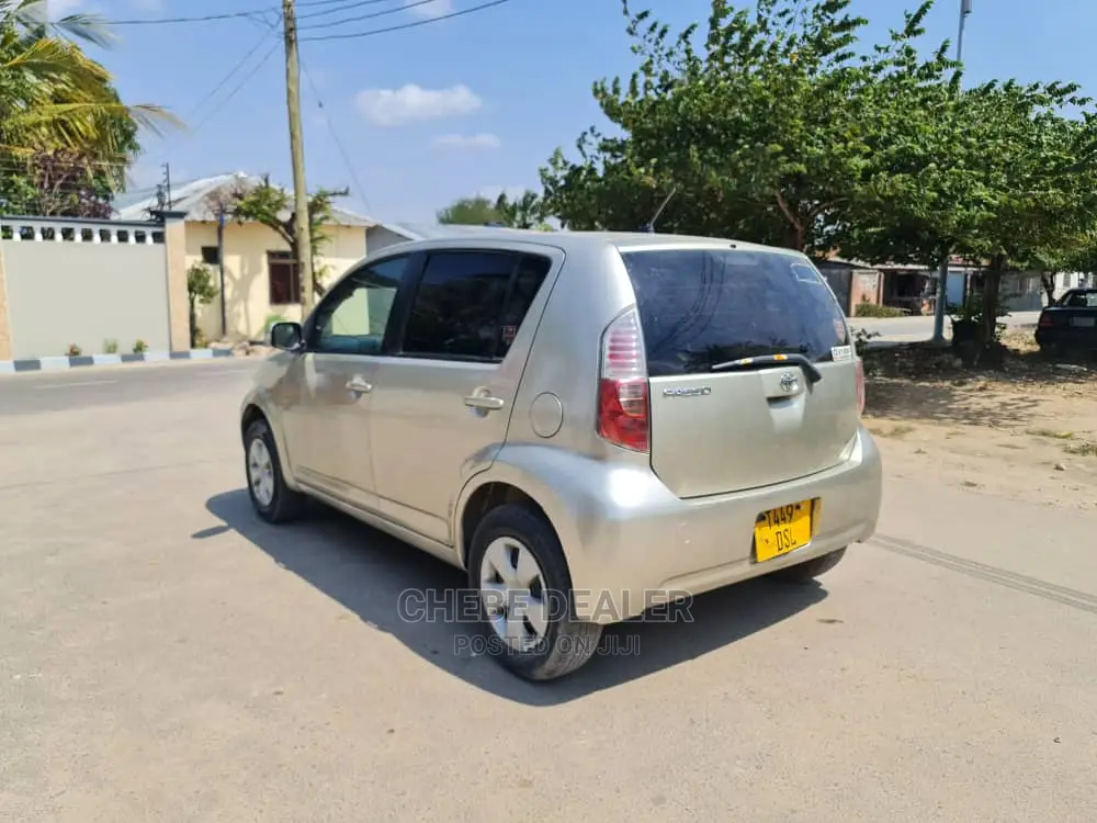 Toyota Passo 2008 Silver