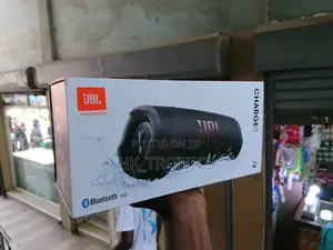 JBL Charge5