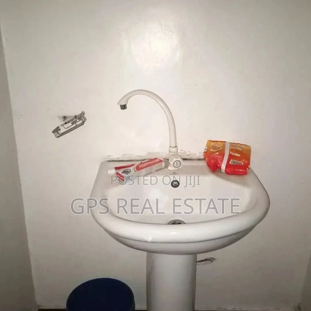 5bdrm House in Goba Majengo, Kinondoni for Sale