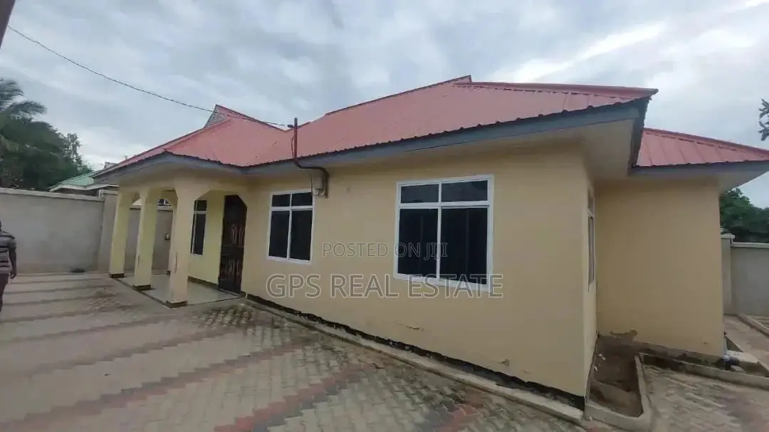 3bdrm House in Mivumoni, Kinondoni for Sale