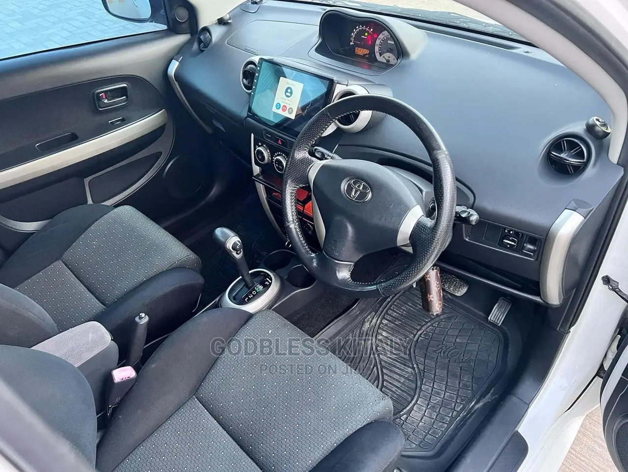 Toyota IST 2006 White