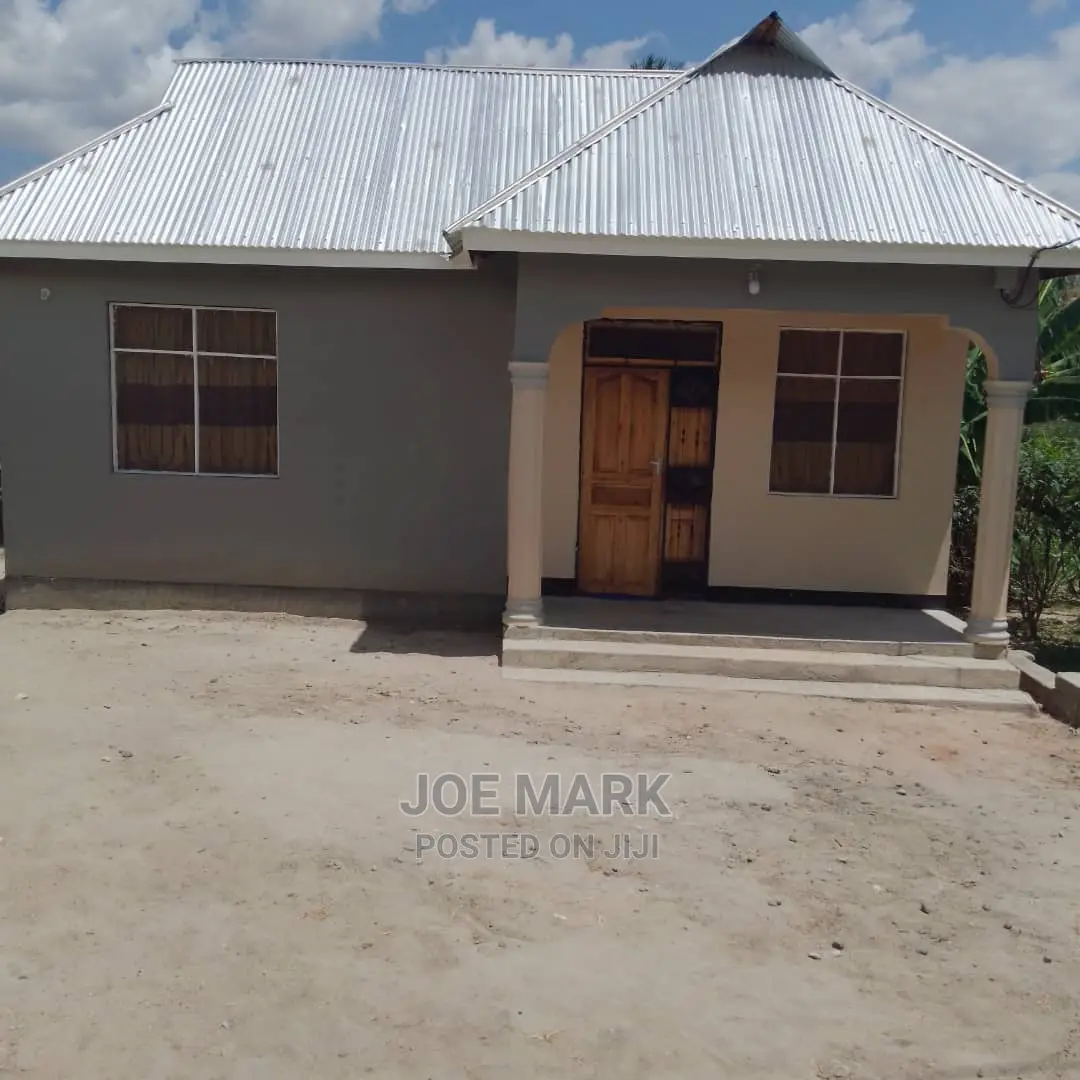 3bdrm House in Markreal Estate, Kimara for Sale