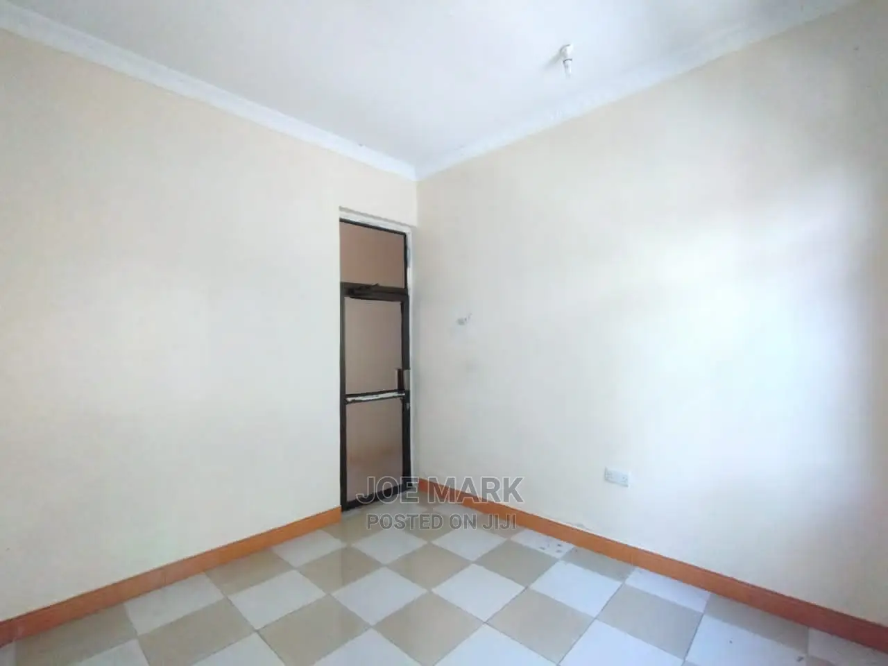 3bdrm House in Markreal Estate, Kimara for Sale