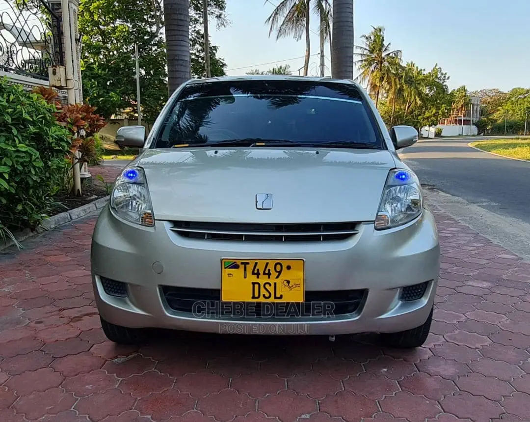 Toyota Passo 1.3 FWD 2008 Gold