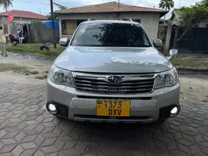 Subaru Forester 2011 Silver