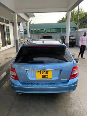 Mercedes-Benz C-Class 2010 Blue