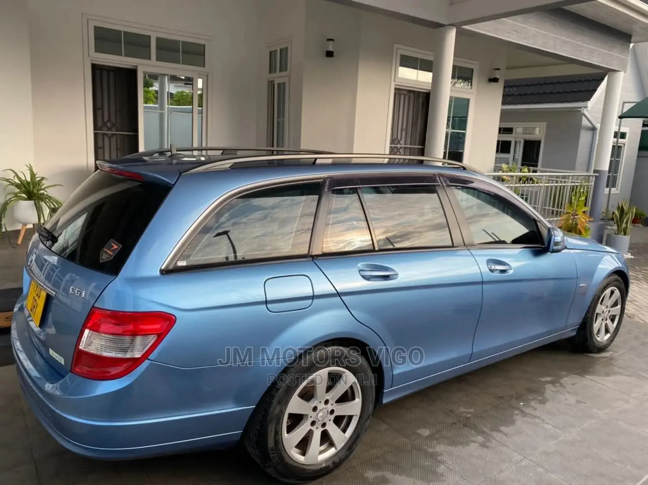 Mercedes-Benz C-Class 2010 Blue