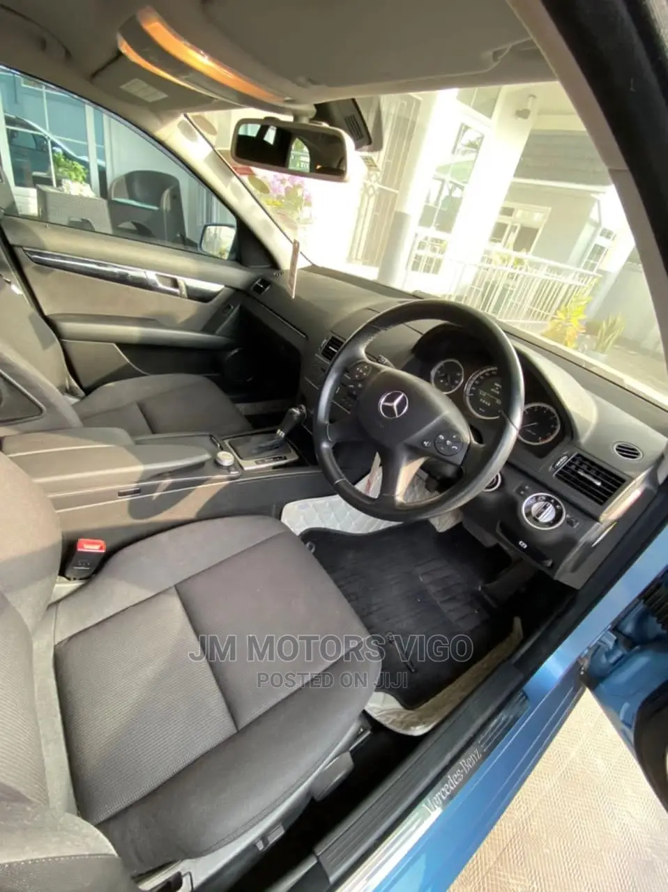 Mercedes-Benz C-Class 2010 Blue