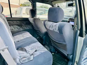 Toyota Land Cruiser 100 4.2 TD 2004 White