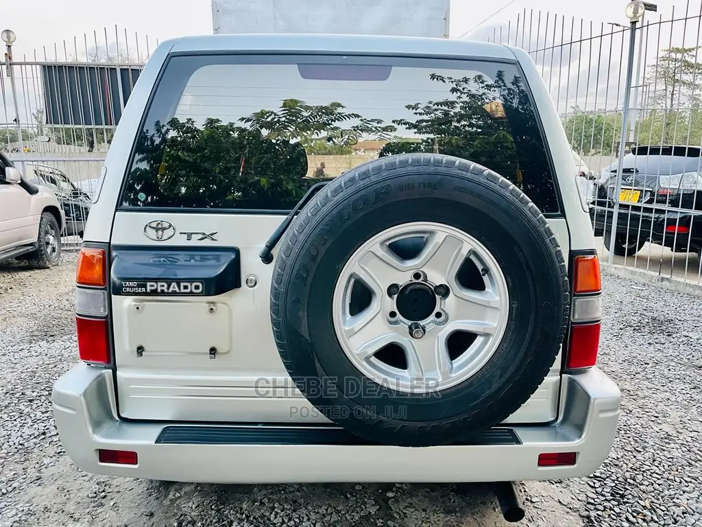 Toyota Land Cruiser 100 4.2 TD 2004 White