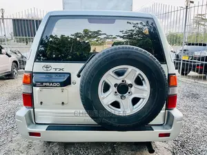 Toyota Land Cruiser 100 4.2 TD 2004 White