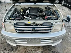 Toyota Land Cruiser 100 4.2 TD 2004 White