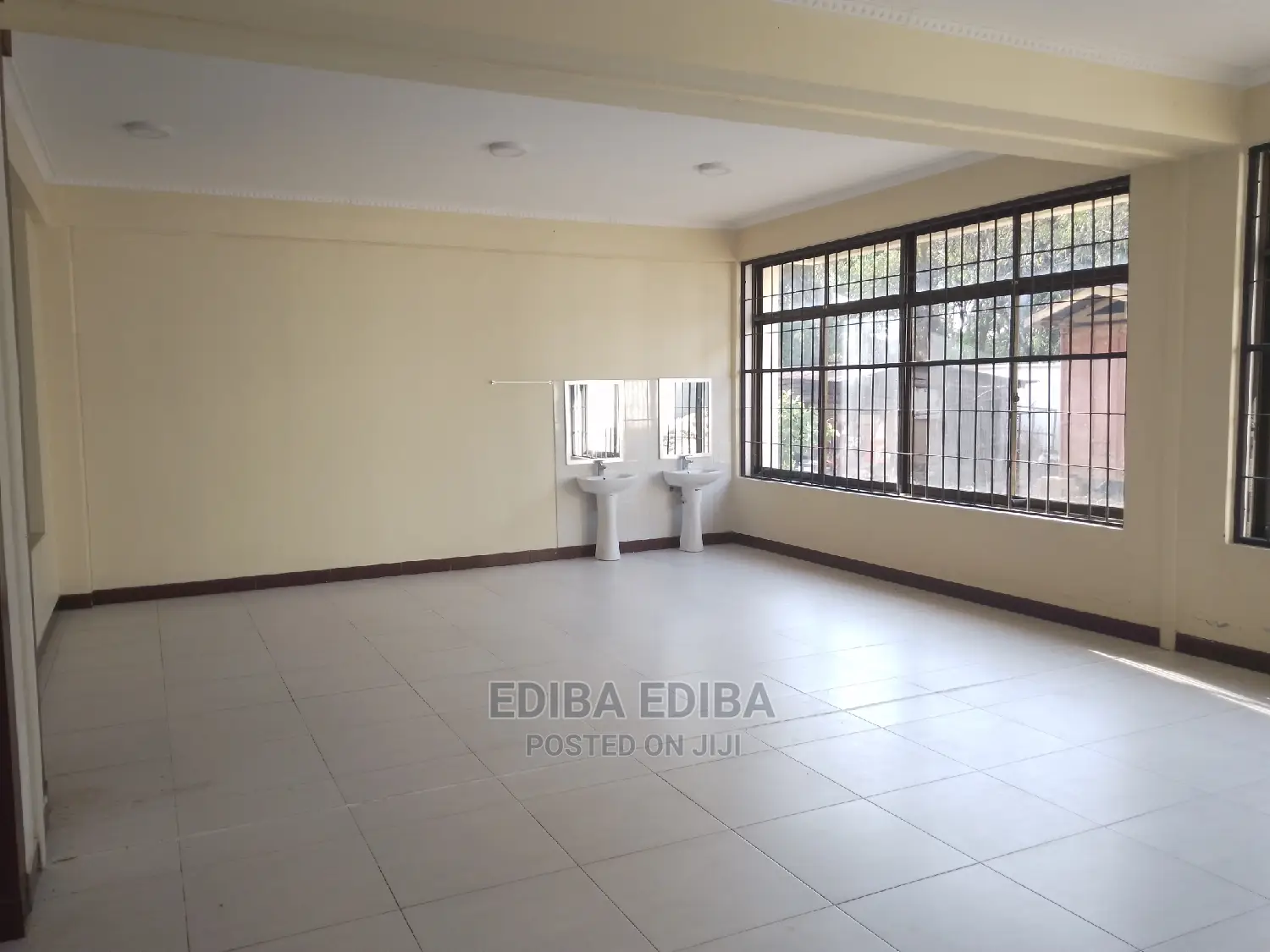 10bdrm House in Ediba Real Estate, Arusha for rent