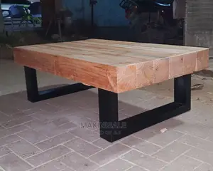 Meza Nzuri Sana Kutoka Kwetu