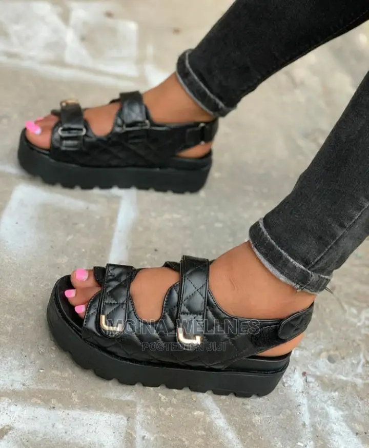 New Fashion Sandals
