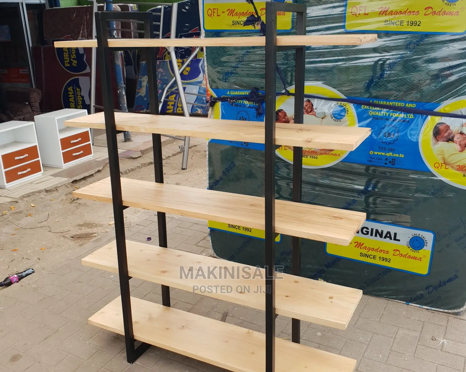 Shelf Nzuri Sana Simple Bei Yetu Ni Poa Sana