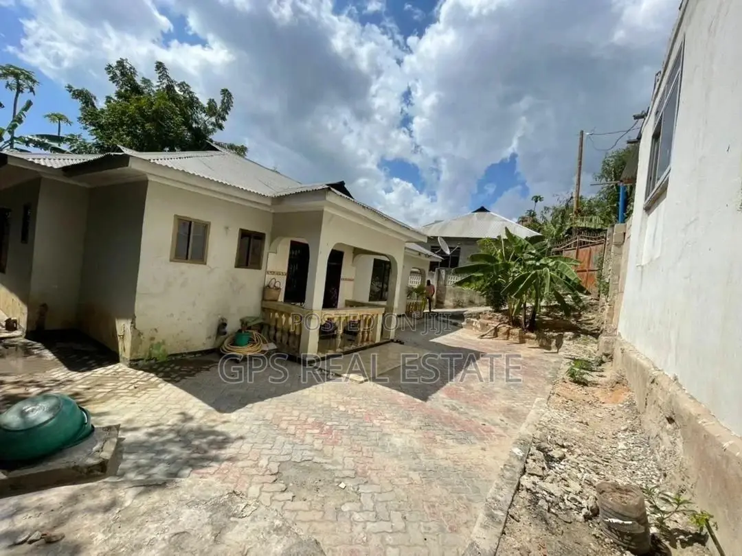 3bdrm House in Mbezi Beach Upande, Kinondoni for Sale