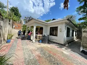 3bdrm House in Mbezi Beach Upande, Kinondoni for Sale