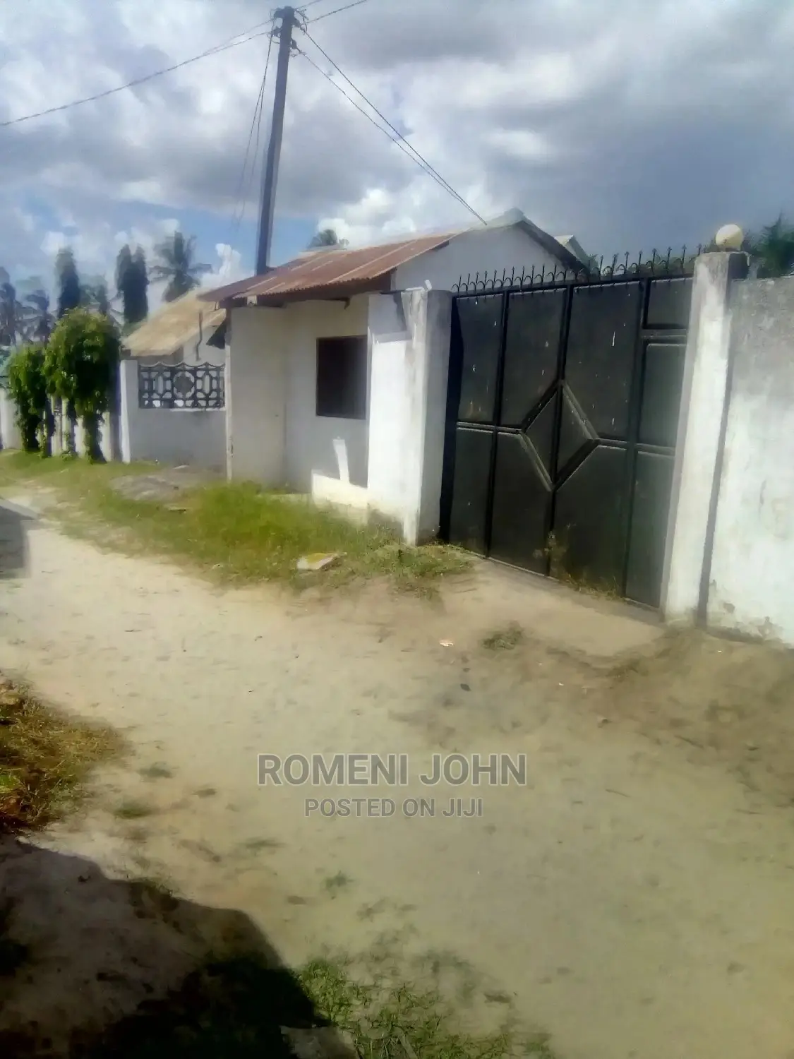 Furnished 5bdrm Bungalow in Tanzania Daressalaam, Ukonga for Sale