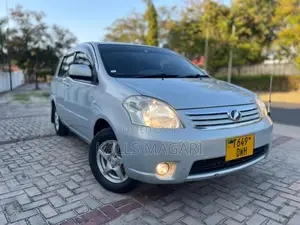 Toyota Raum 2007 Silver