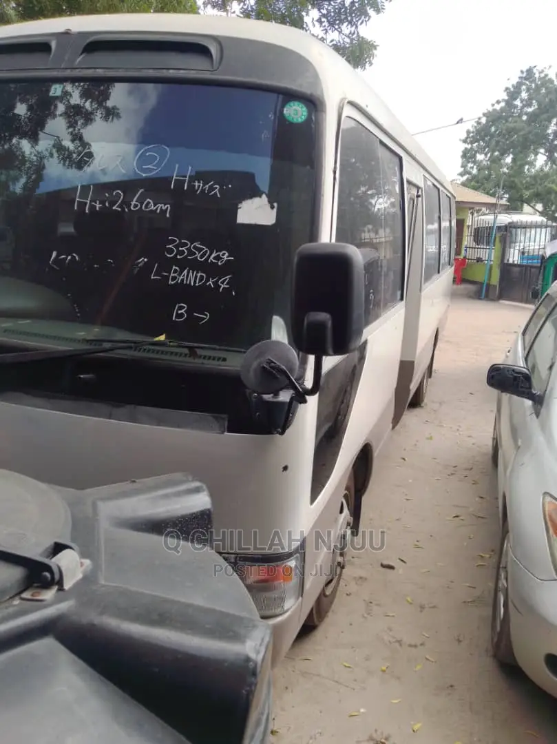Toyota Coaster 2004 White