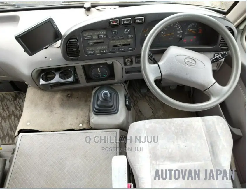 Toyota Coaster 2004 White