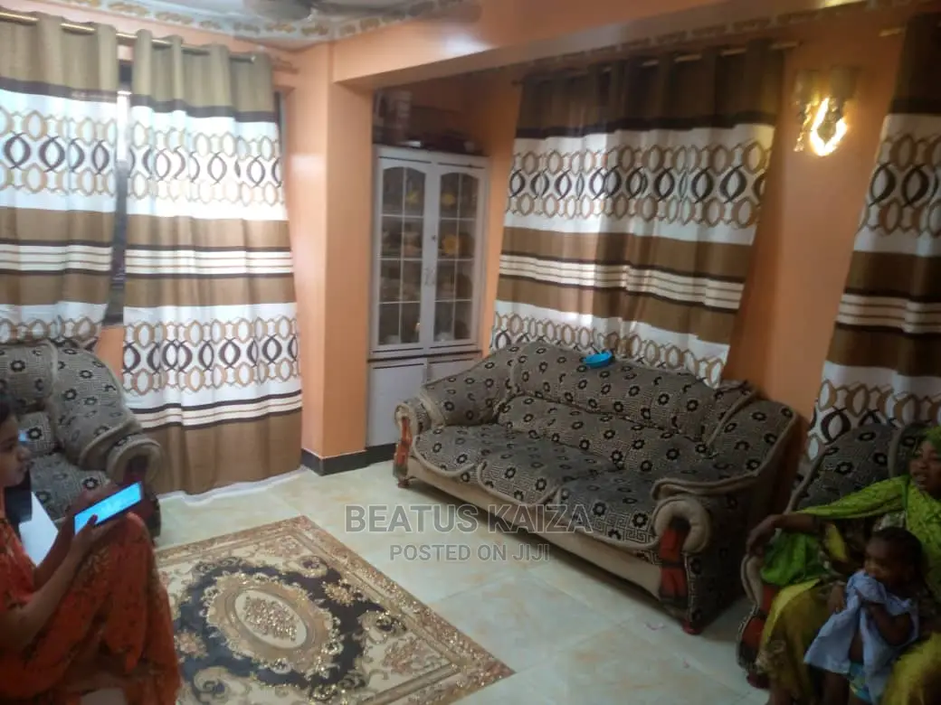Furnished 3bdrm Apartment in Kariakoo Living for sale