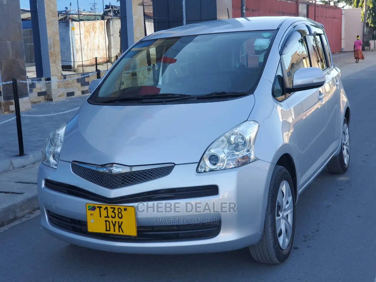 Toyota Ractis 1.5 AWD 2008 Silver