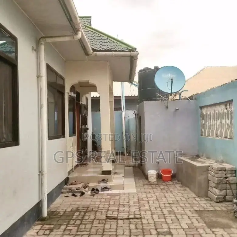3bdrm House in Kinyerezi, Kinondoni for Sale