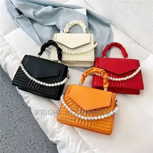 Pochi/ Handbags