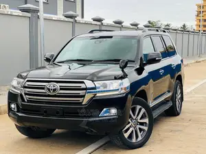 Toyota Land Cruiser 2016 Black