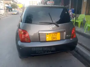 Toyota IST 2003 Gray