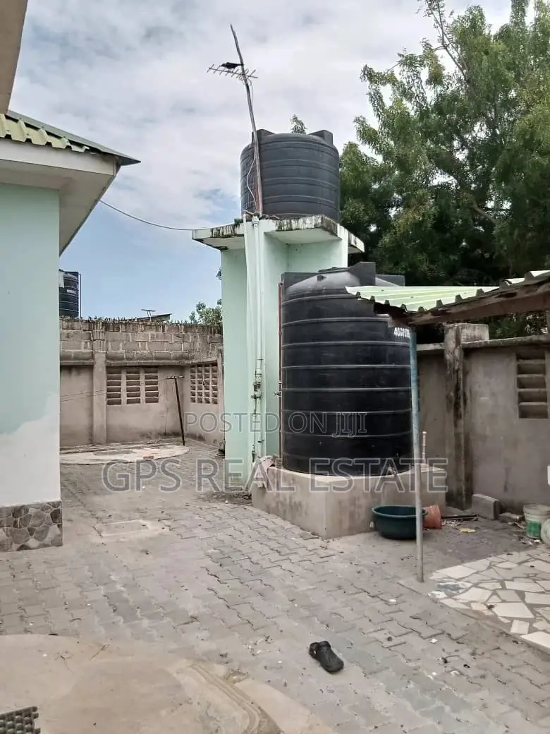 3bdrm House in Mbweni, Kinondoni for Sale