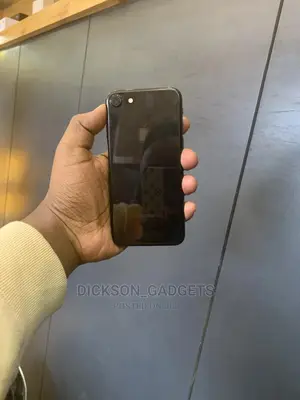Apple iPhone 7 32 GB Black