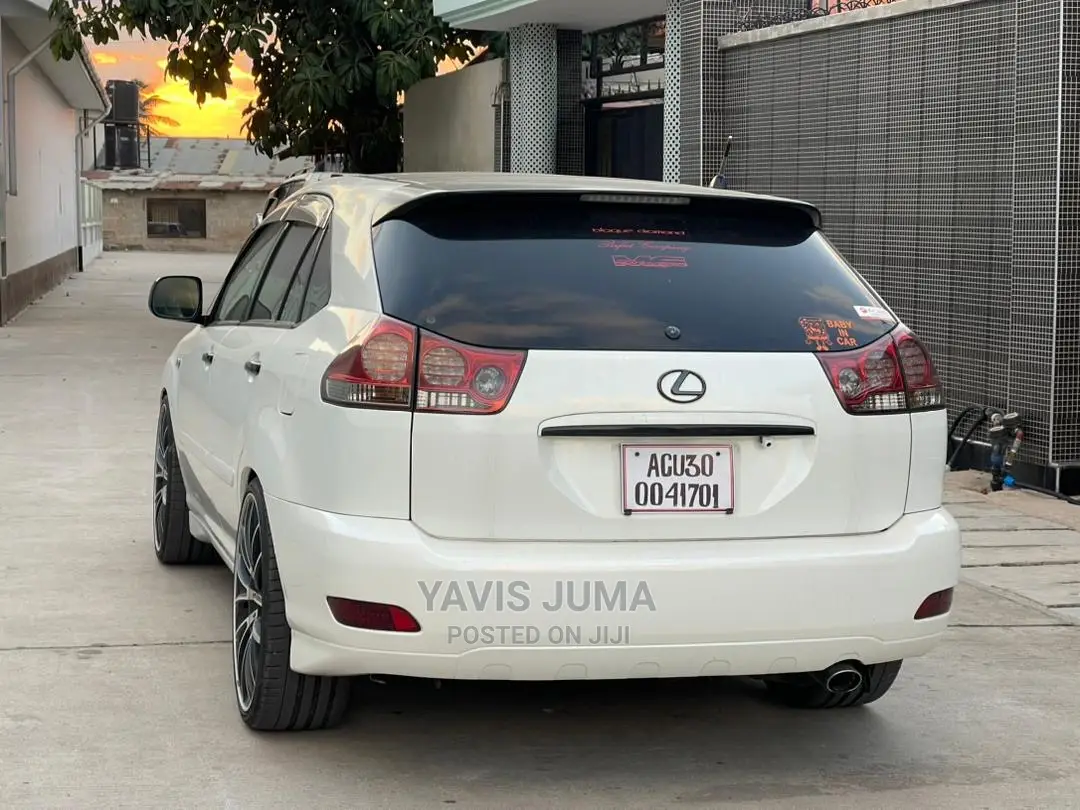 Toyota Harrier 2006 White