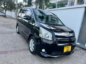 Toyota Noah 2008 Black