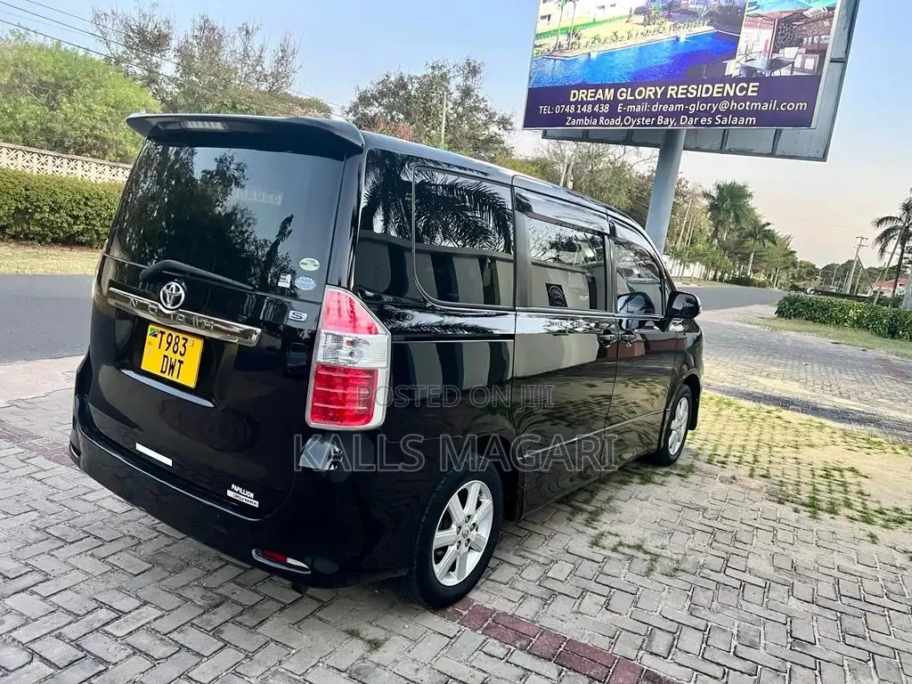 Toyota Noah 2008 Black