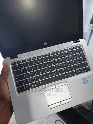 Laptop HP EliteBook 820 G3 8GB Intel SSD 256GB