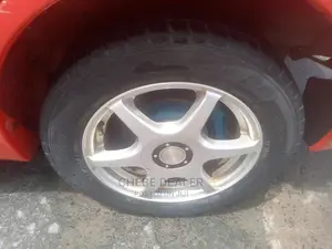 Toyota IST 2006 Red