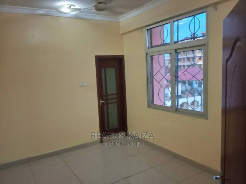 3bdrm Apartment in Kariakoo Narung'Ombe for rent